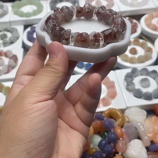 石英质玉（非洲翠）合金手串