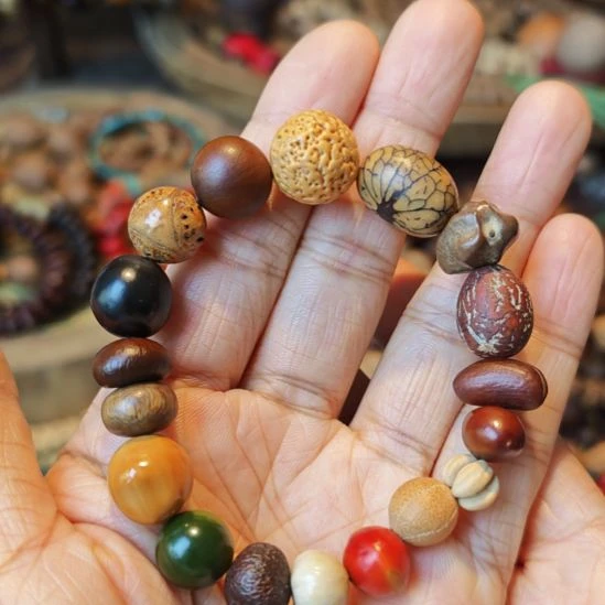 紫金鼠吊坠18籽手串