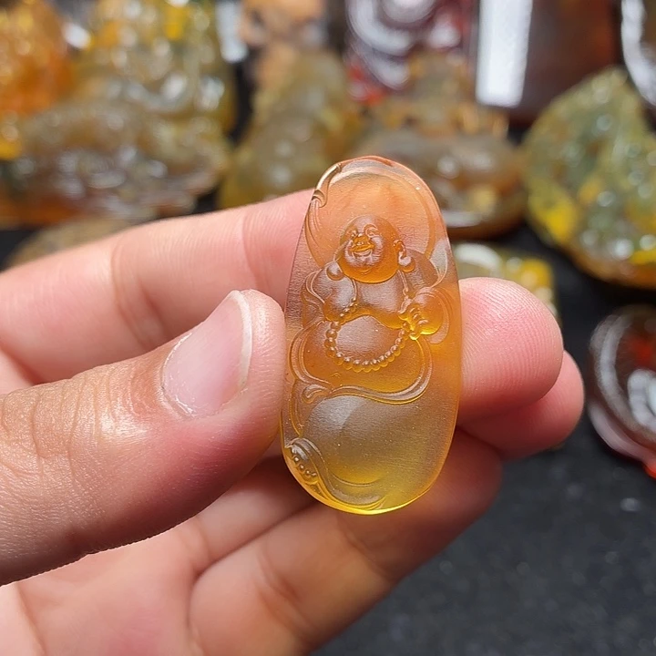 琥珀未镶嵌颈饰270