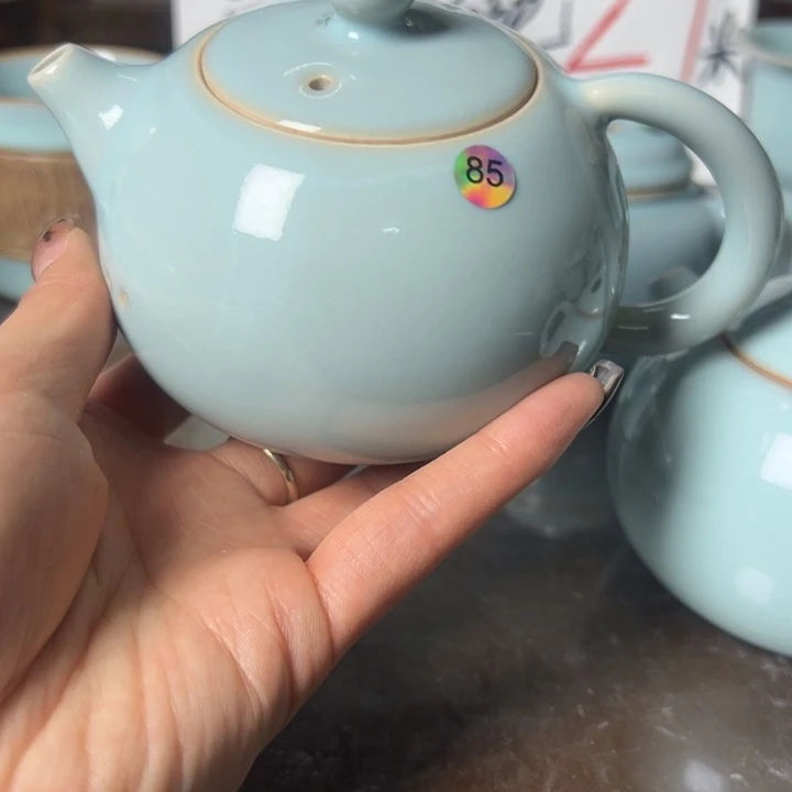 85号了啊咯啦咯啦咯啊