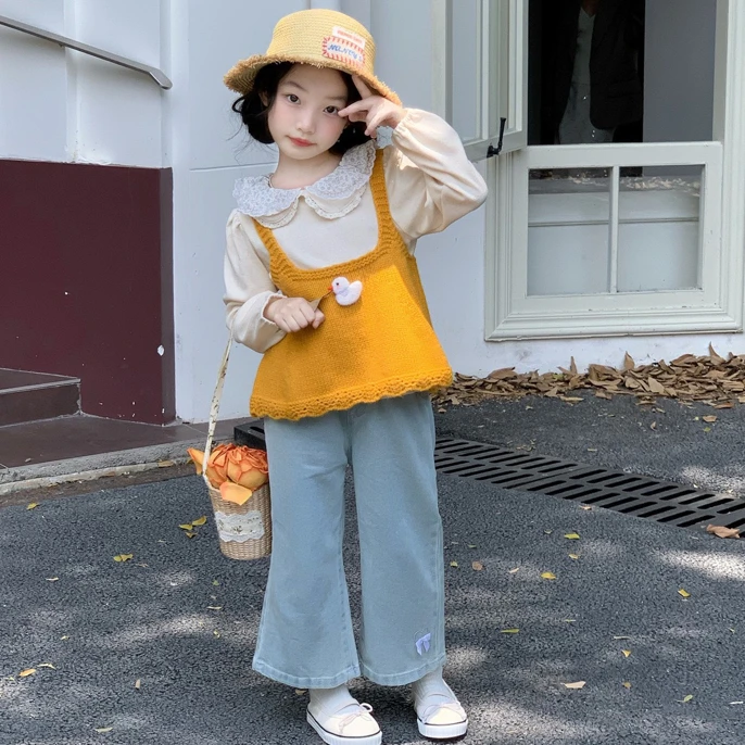 2025秋季新款女童小鸭子毛线吊带背心翻领碎花打底衫牛仔裤套装