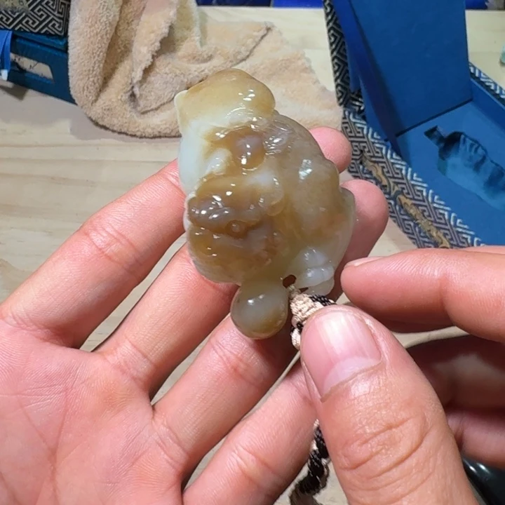未镶嵌和田玉（糖玉）挂件