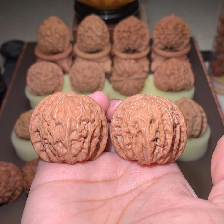 核桃文玩核桃把件磨盘