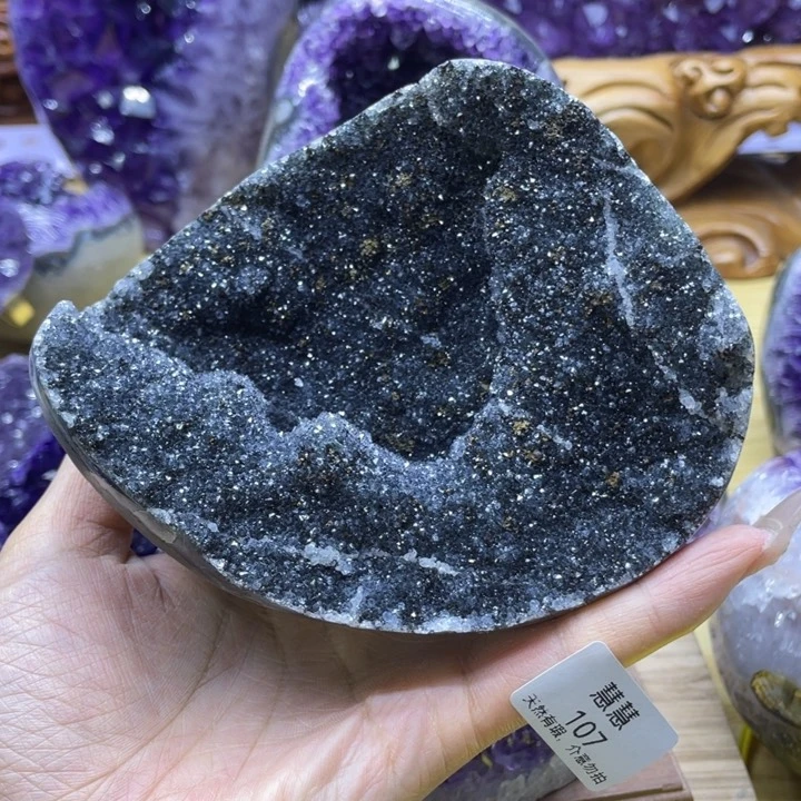 未镶嵌水晶大型摆件（非配饰）