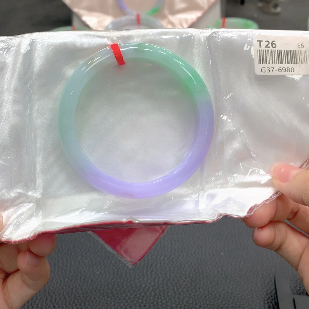 翡翠未镶嵌手镯3号