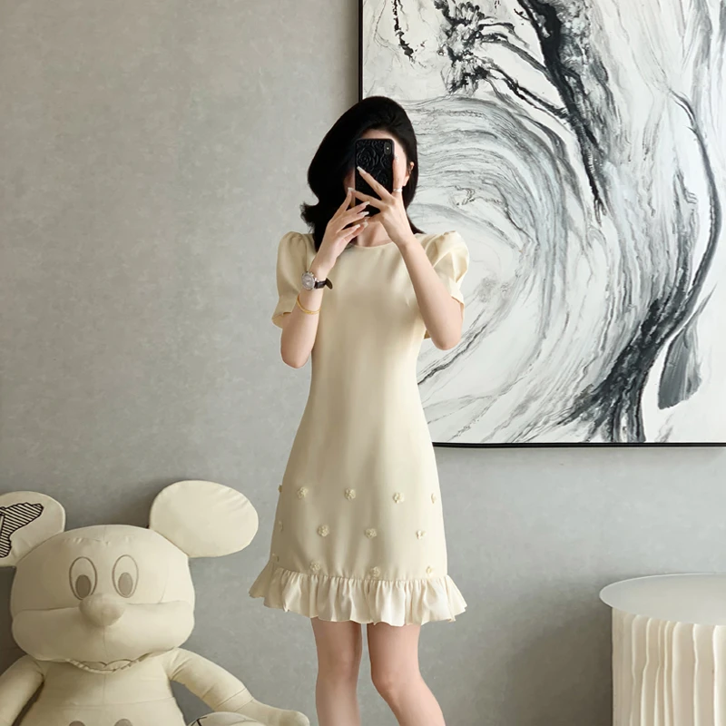 2025春夏新高端重工钉珠鱼尾直筒裙法式高级感静奢日常礼服连衣裙