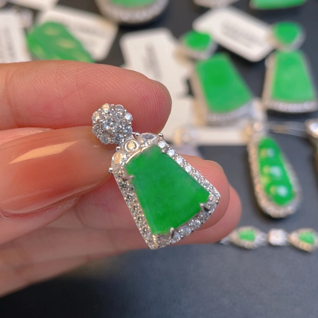 翡翠银S925镶嵌颈饰