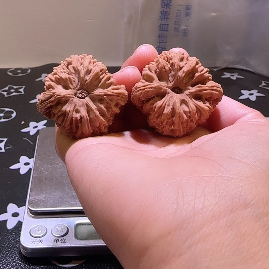 A***生吊坠桃核核桃核桃