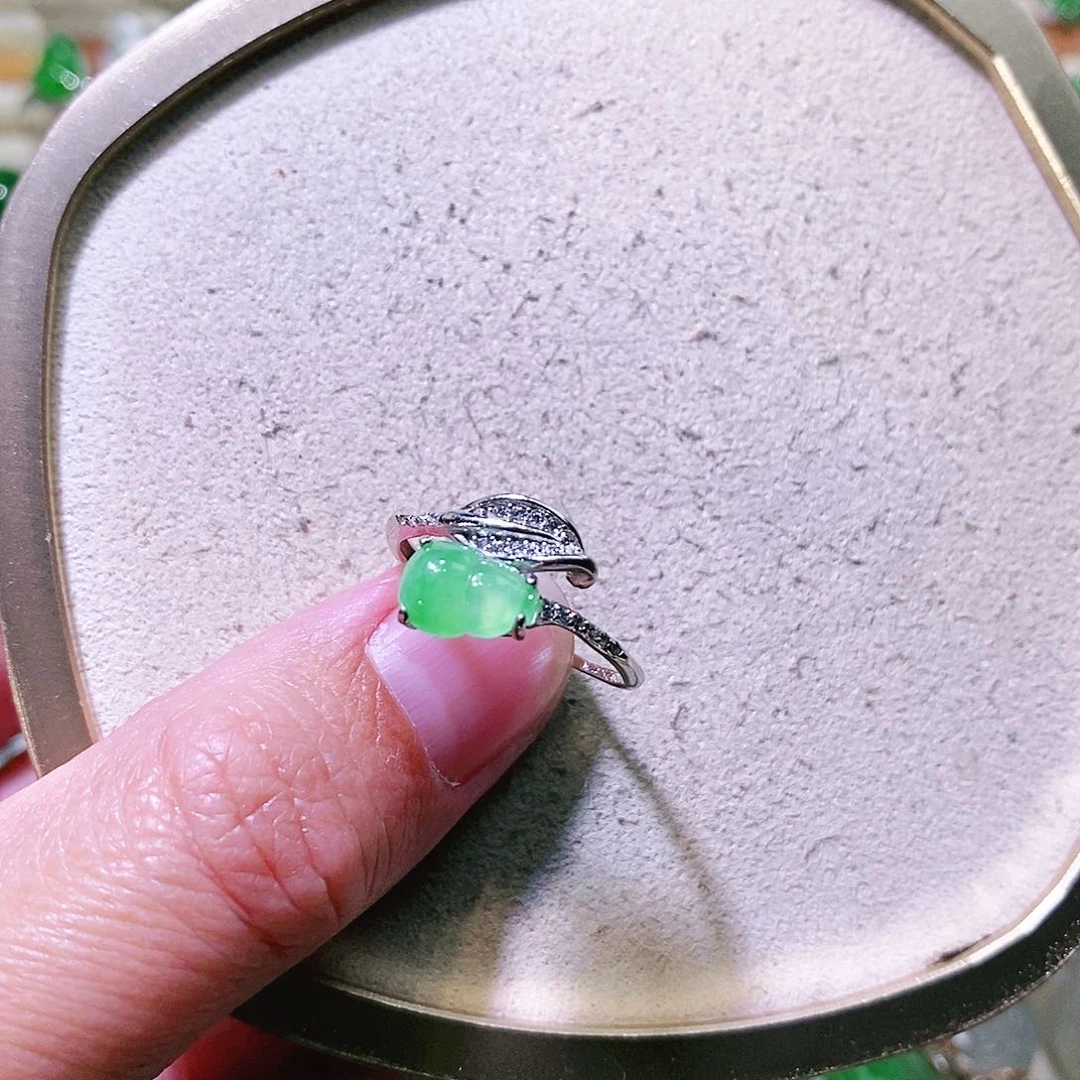 【闪购商品】翡翠挂件未镶嵌裸石