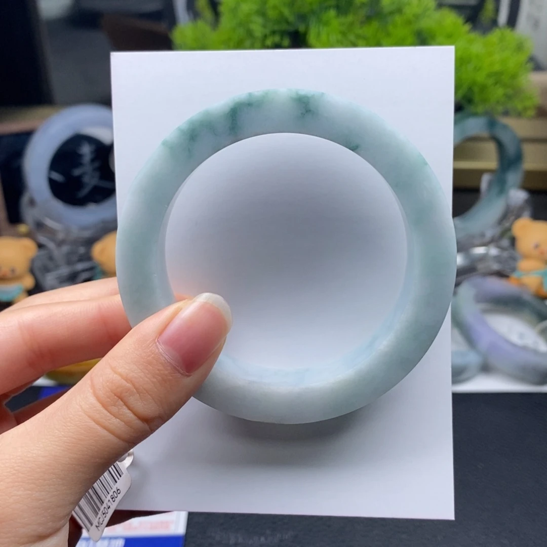 未镶嵌手镯定制翡翠江*