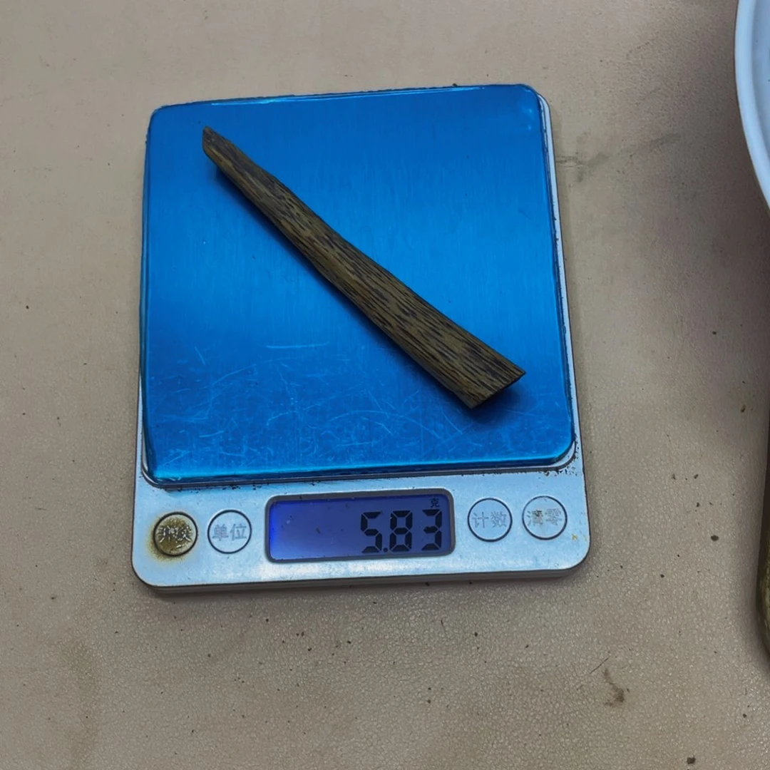 沉香碎屑沉香漫**州汝湖纯虫树心油5.8克