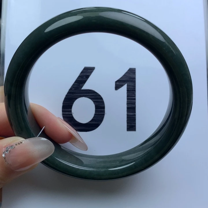 未镶嵌手镯和田玉9