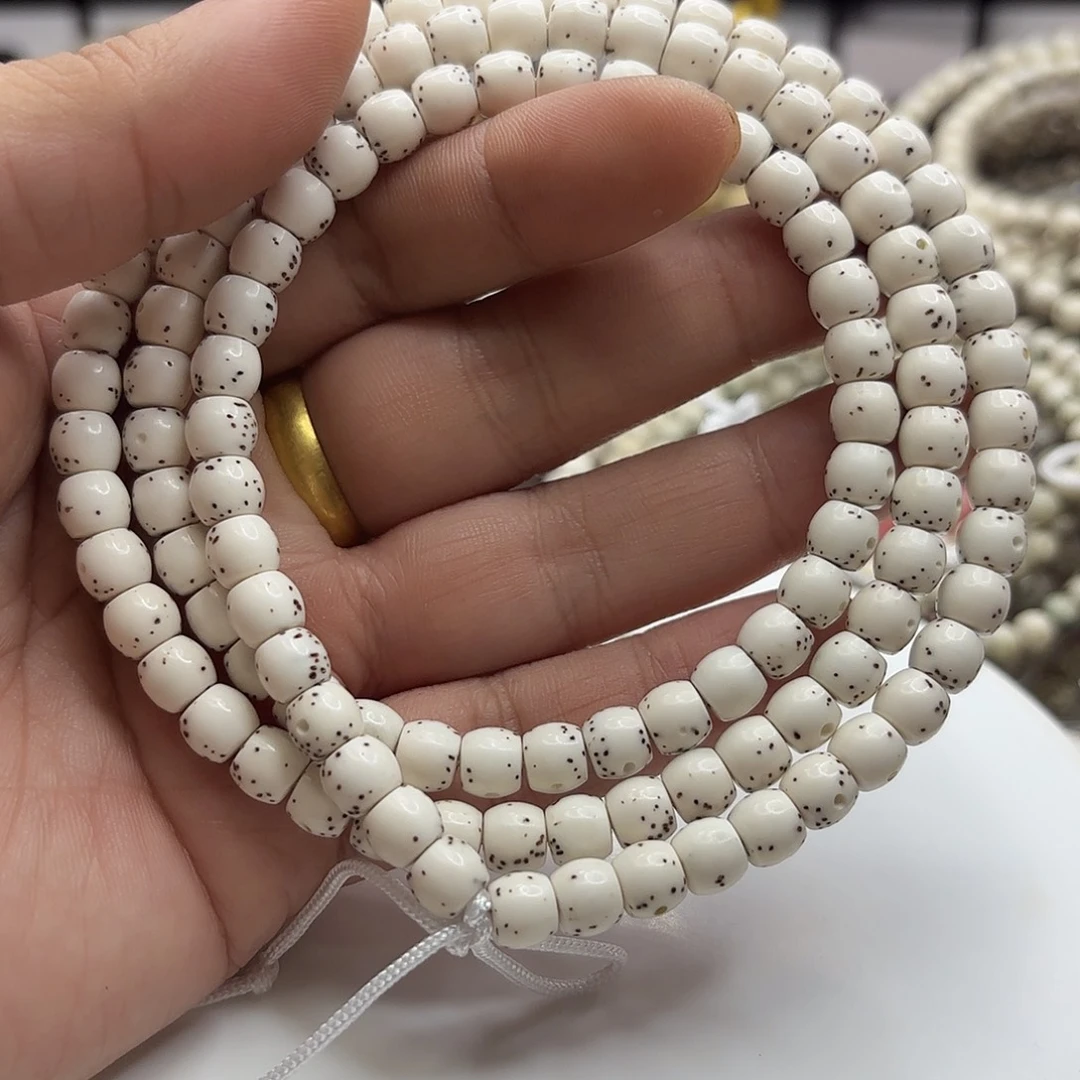 星月菩提手串76通体大留白鼓切