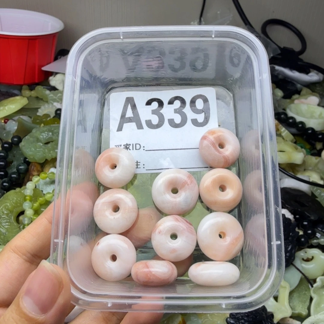 蛇纹石玉合金颈饰