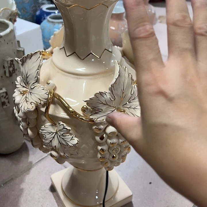 陶瓷瑕？。。。。。。。。。。。。。。。