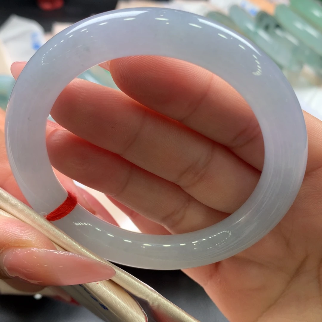 翡翠未镶嵌手镯58圆条