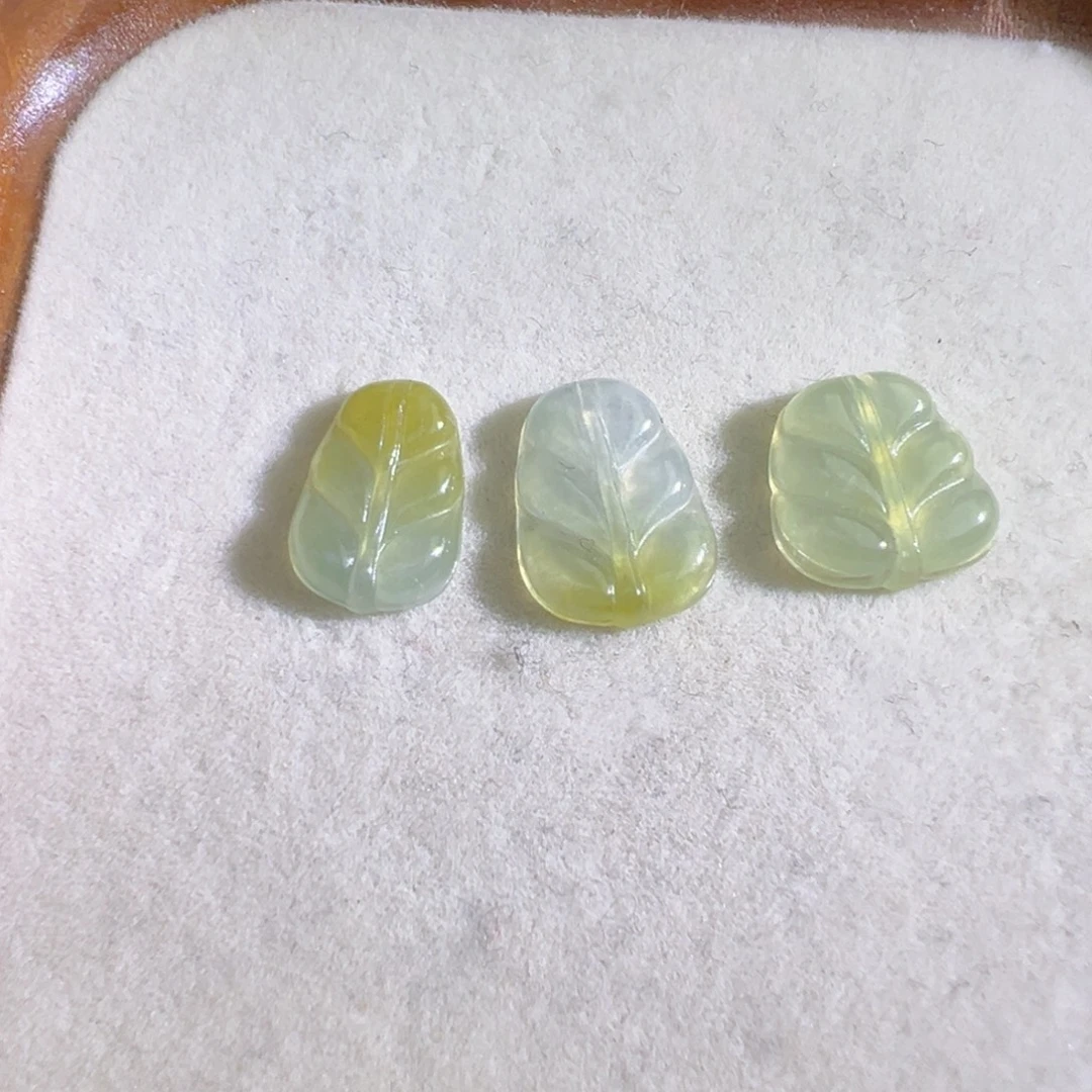 翡翠散珠冰黄叶子