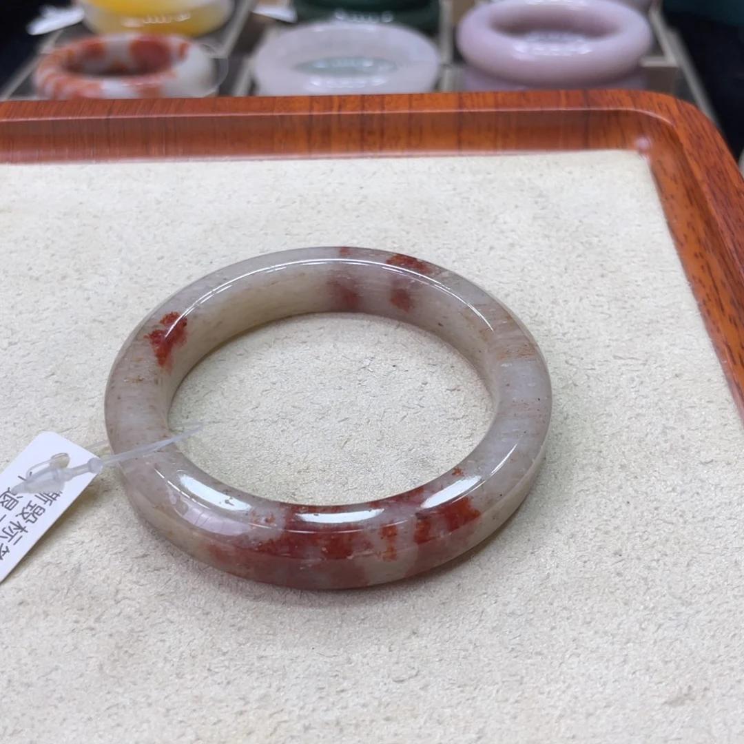 石英岩玉手镯未镶嵌