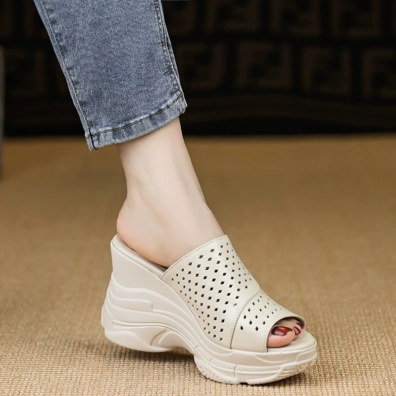 小个子手工女鞋9.5cm~新款坡跟牛皮女凉鞋防水台增高夏季拖鞋白色