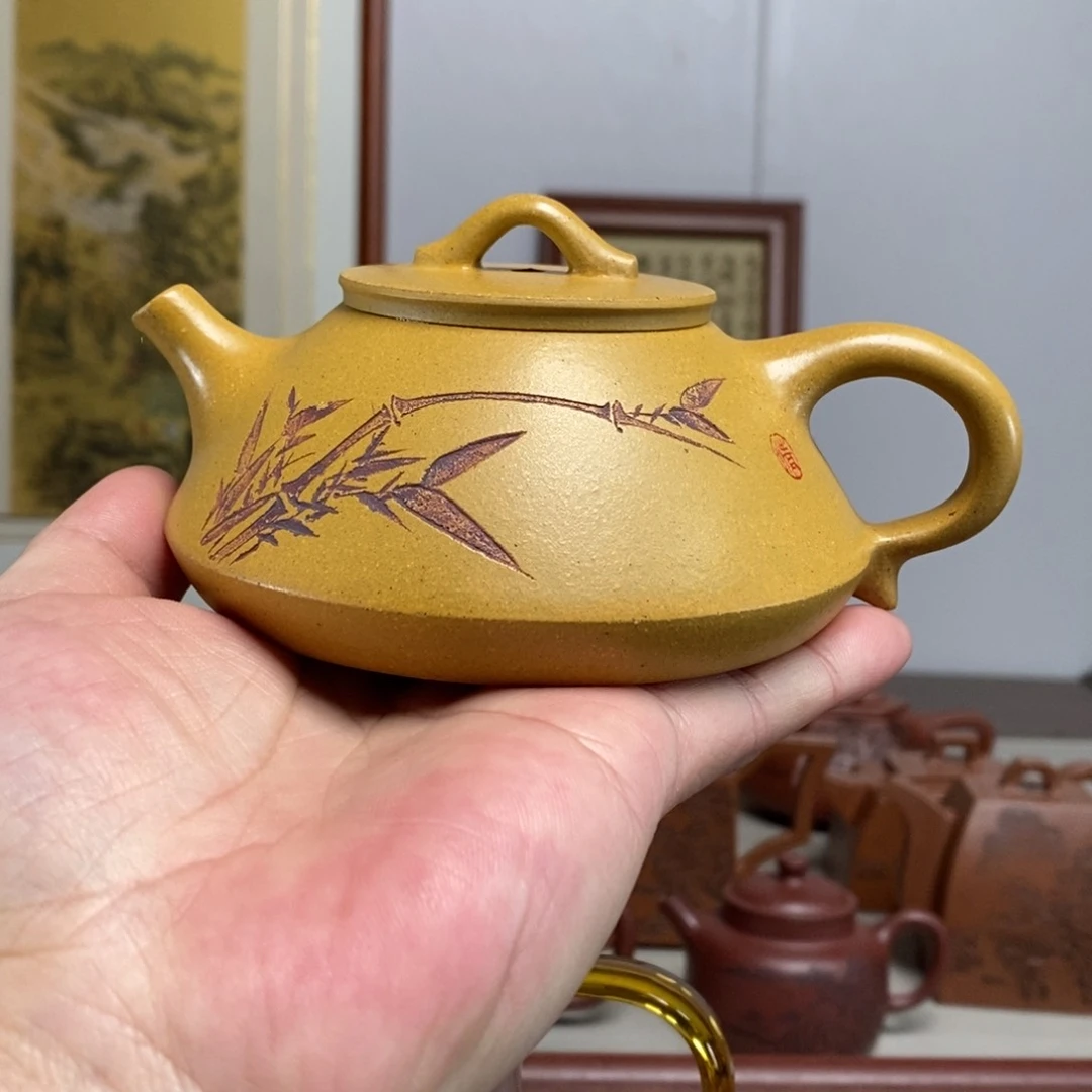 紫砂茶壶原矿泥料传统工艺制作