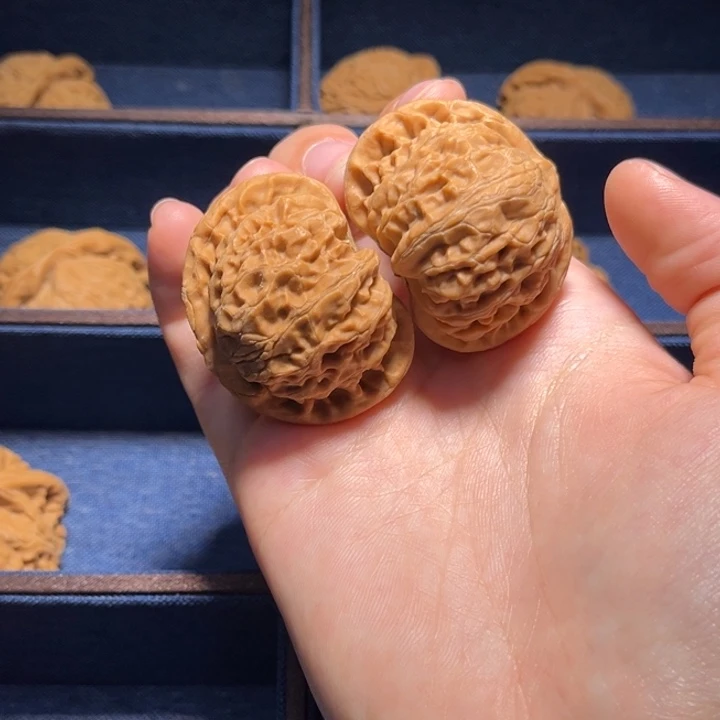 文玩核桃把件宫灯299