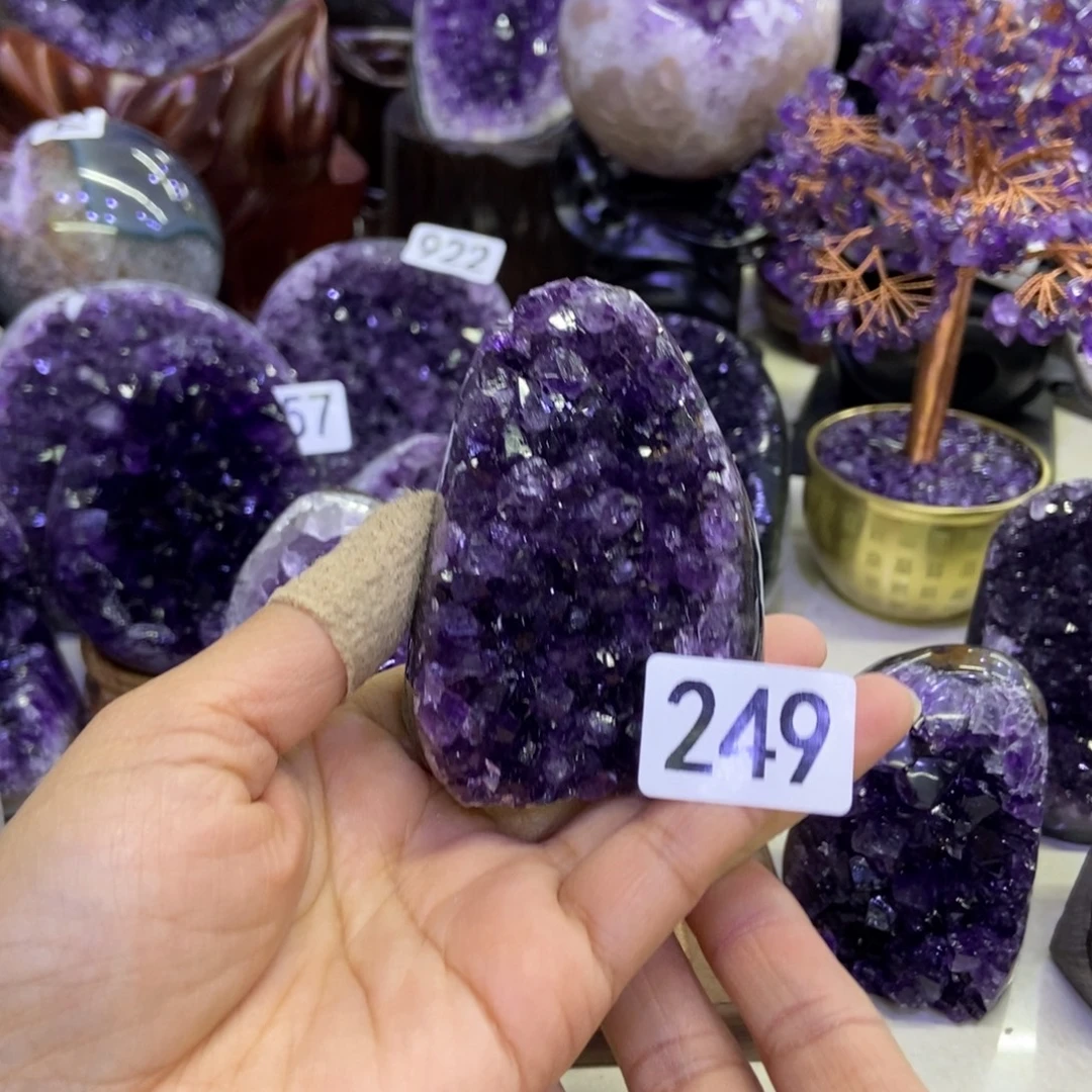 紫晶大型摆件（非配饰）未镶嵌