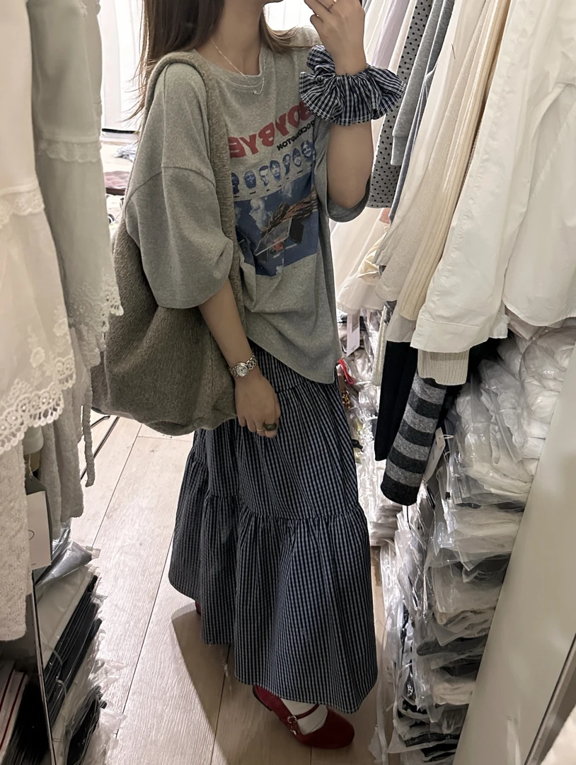 灰灰呀！杭州原版！配发圈 韩系字母印花短袖T恤+格子半身裙套装