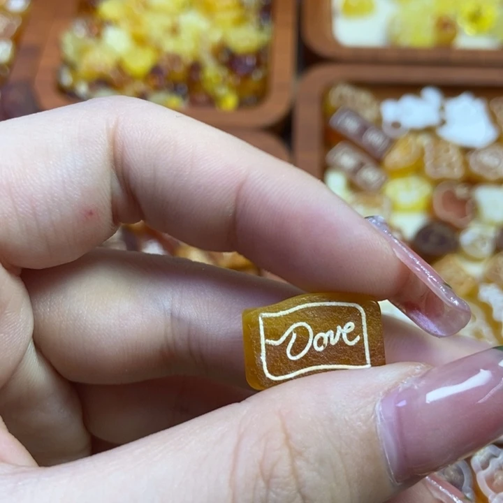 琥珀未镶嵌珠宝奇石德芙