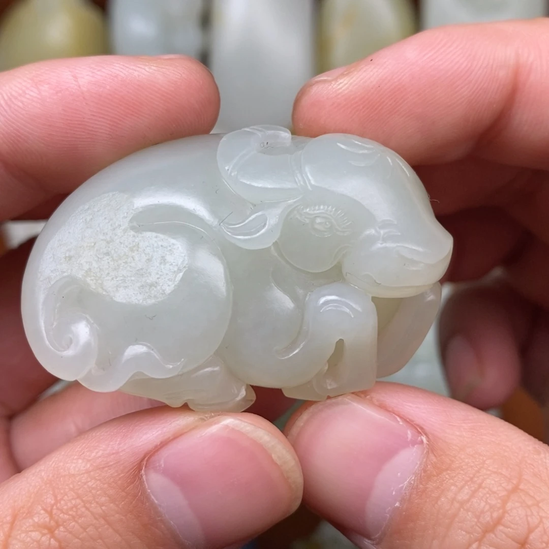 和田玉未镶嵌颈饰