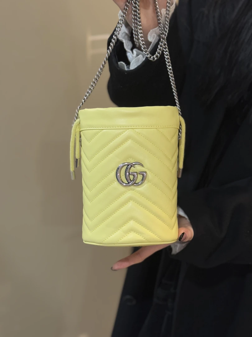99新 GUCCI/古驰 柠檬黄马蒙水桶单肩包