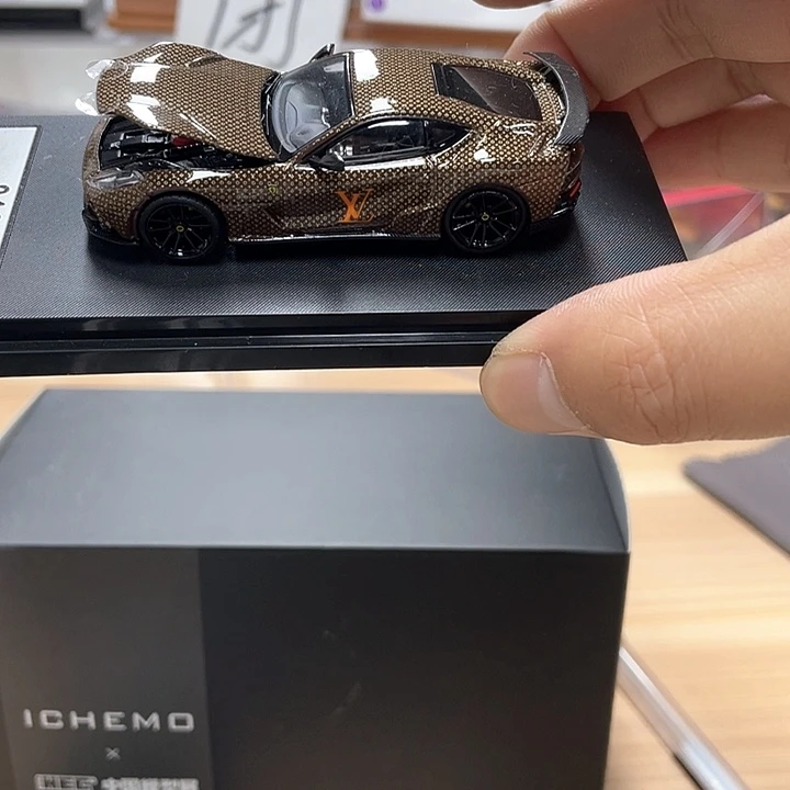 法拉利812开盖版本