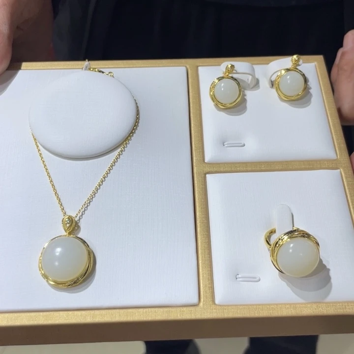 和田玉银S925镶嵌颈饰链子合金赠送