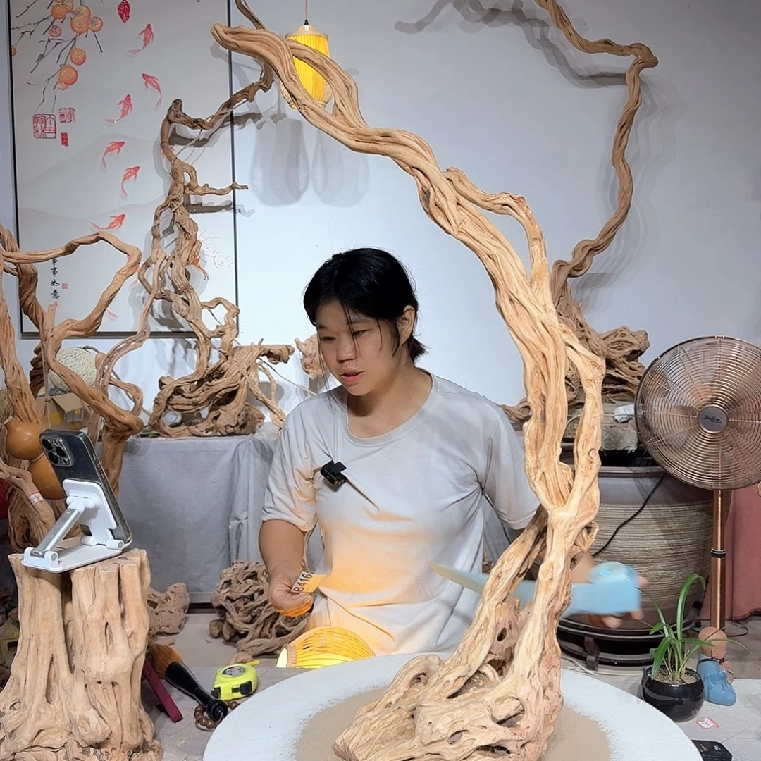 武***维杜鹃根和杜鹃叶都很