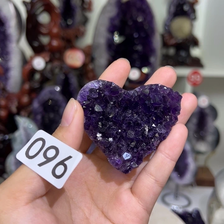 未镶嵌水晶大型摆件（非配饰）