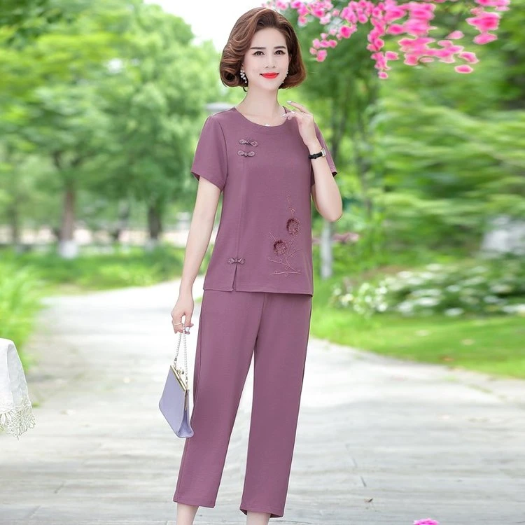 中老年妈妈装夏季显瘦女装洋气时尚减龄绣花两件套装短袖＋七分裤