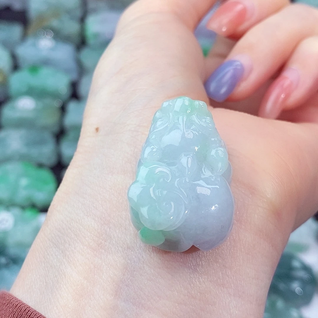 颈饰未镶嵌翡翠天然