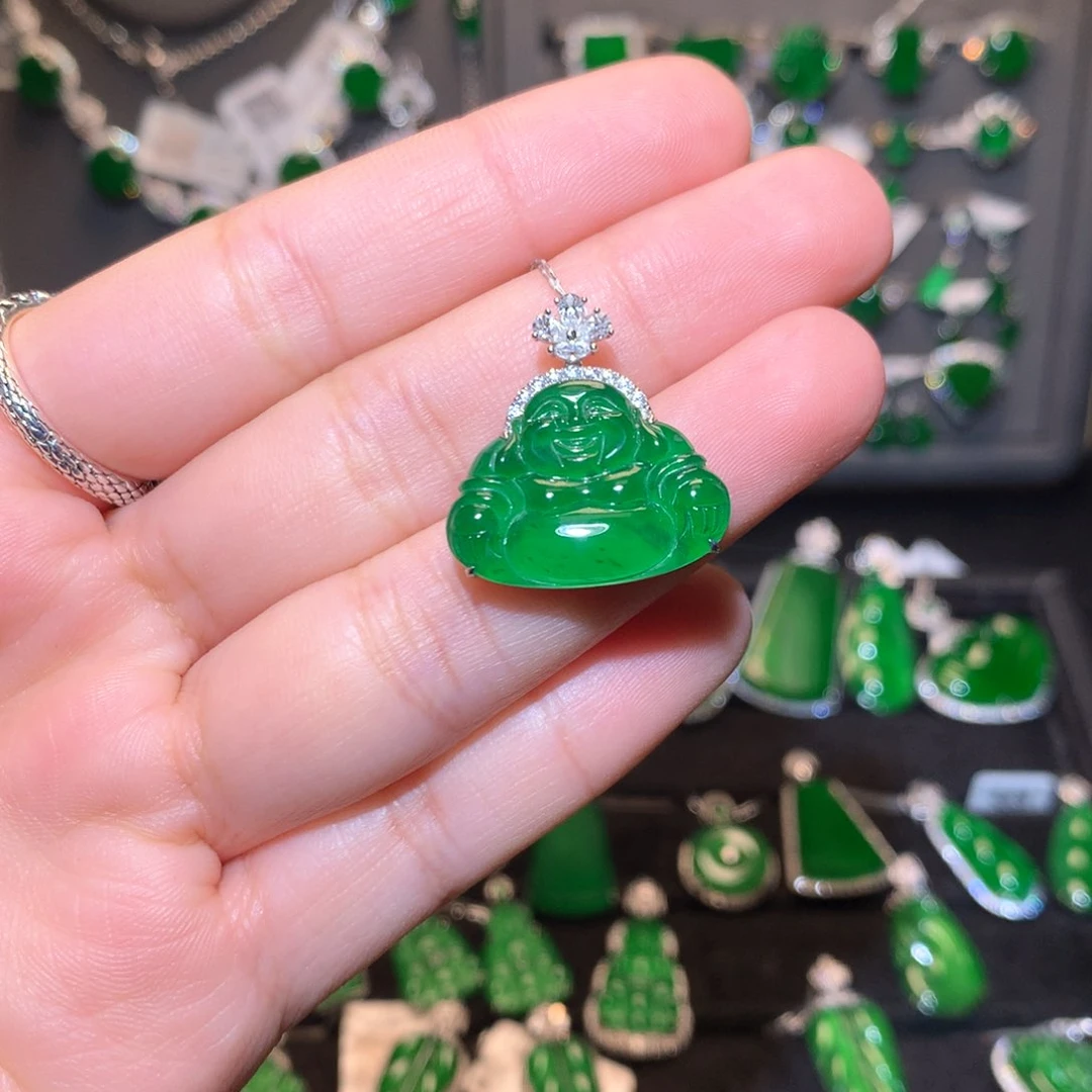 翡翠颈饰18K金镶嵌佛公