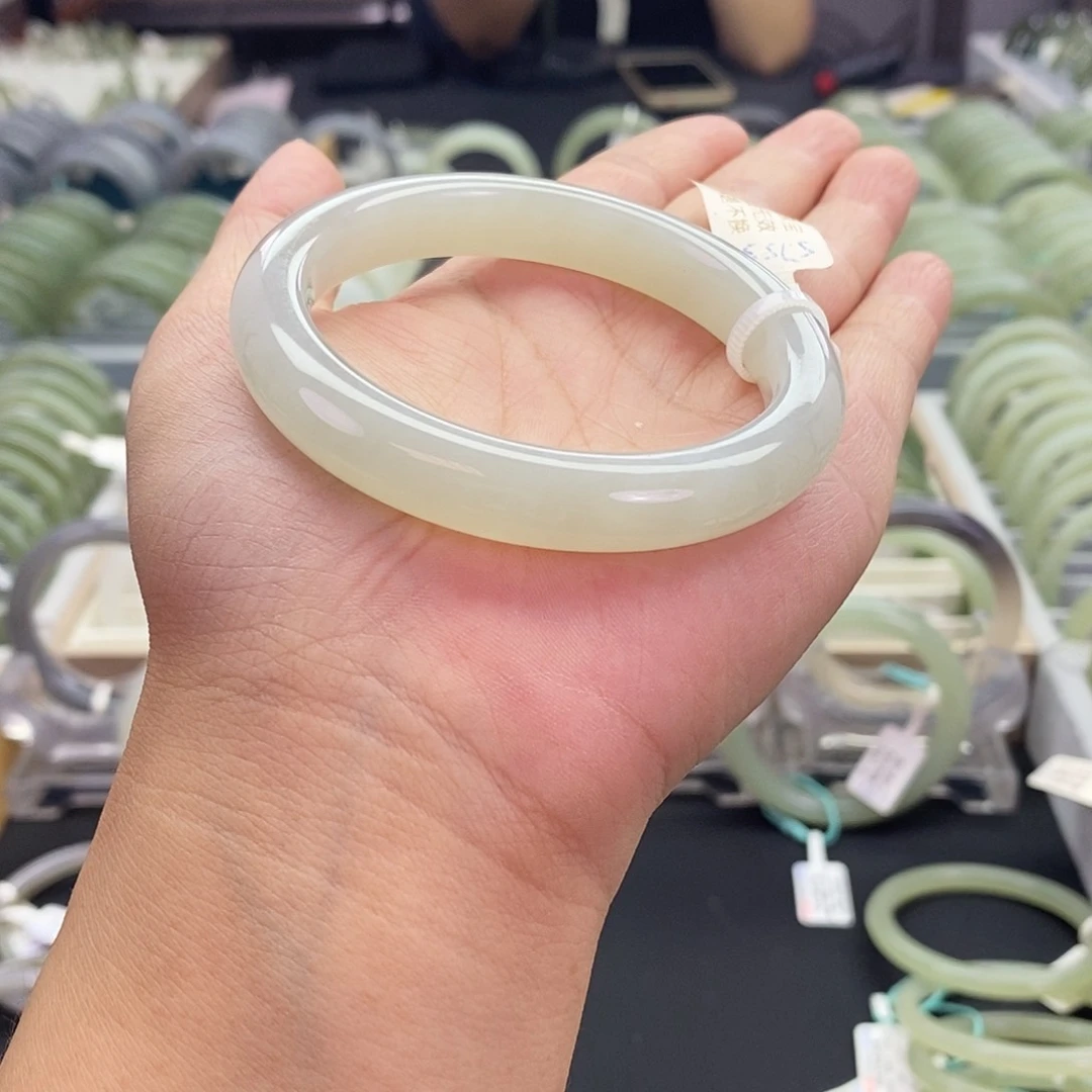 和田玉未镶嵌珠宝奇石和田玉手镯55