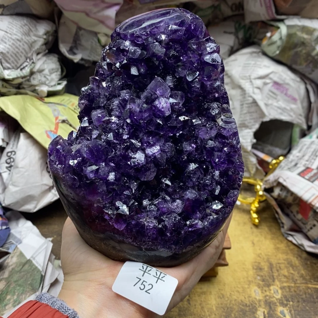 紫晶乌拉圭未镶嵌