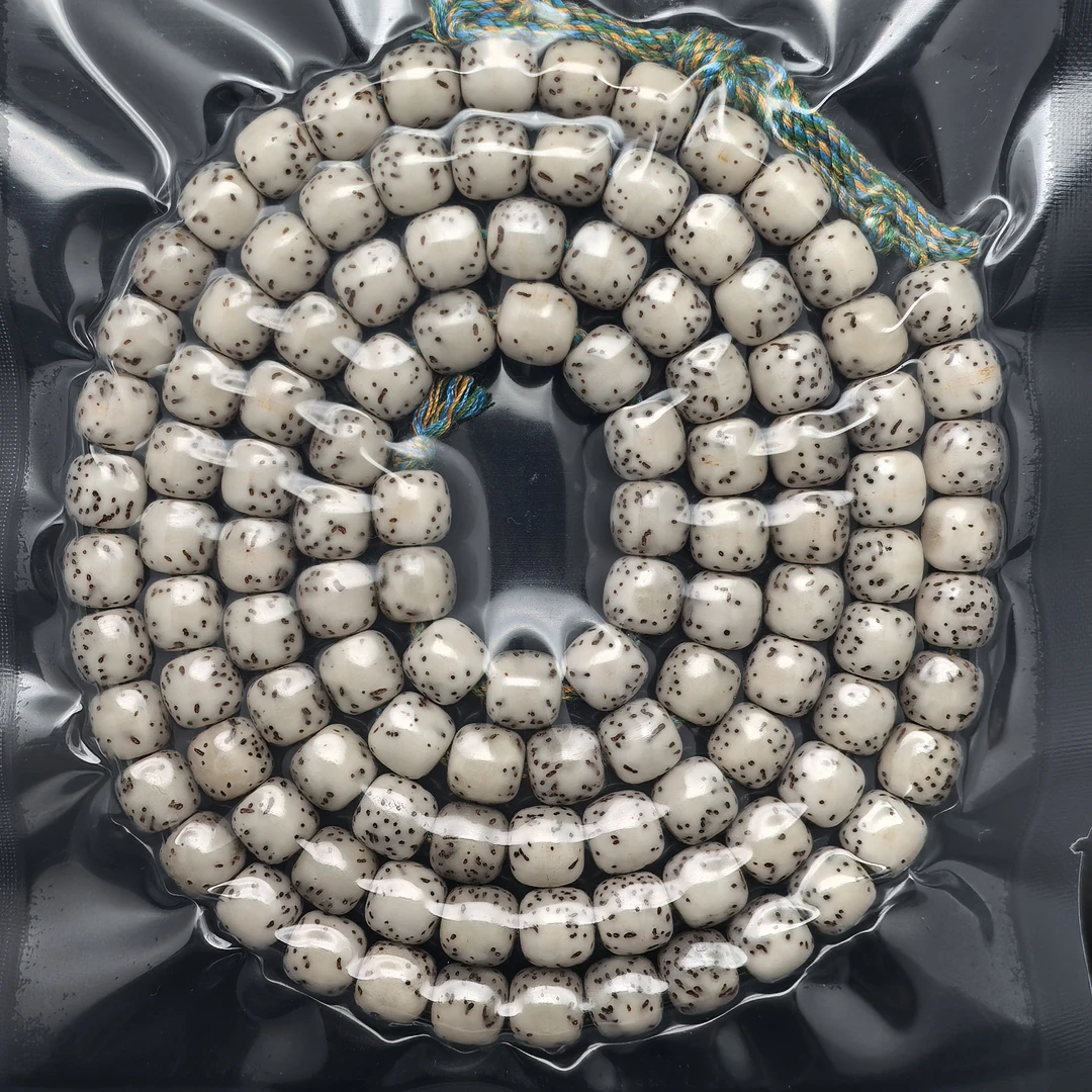 2025DYCGW1033星月菩提石玉桶珠小河豚多圈长串约8*7mm