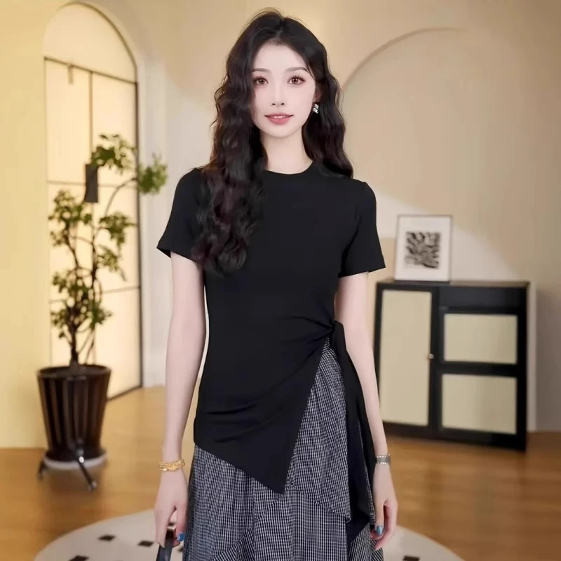 黑色正肩短袖t恤女2025新款爆款夏季不规则绑带收腰显瘦体恤上衣