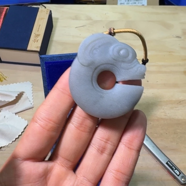 未镶嵌和田玉（糖玉）车挂