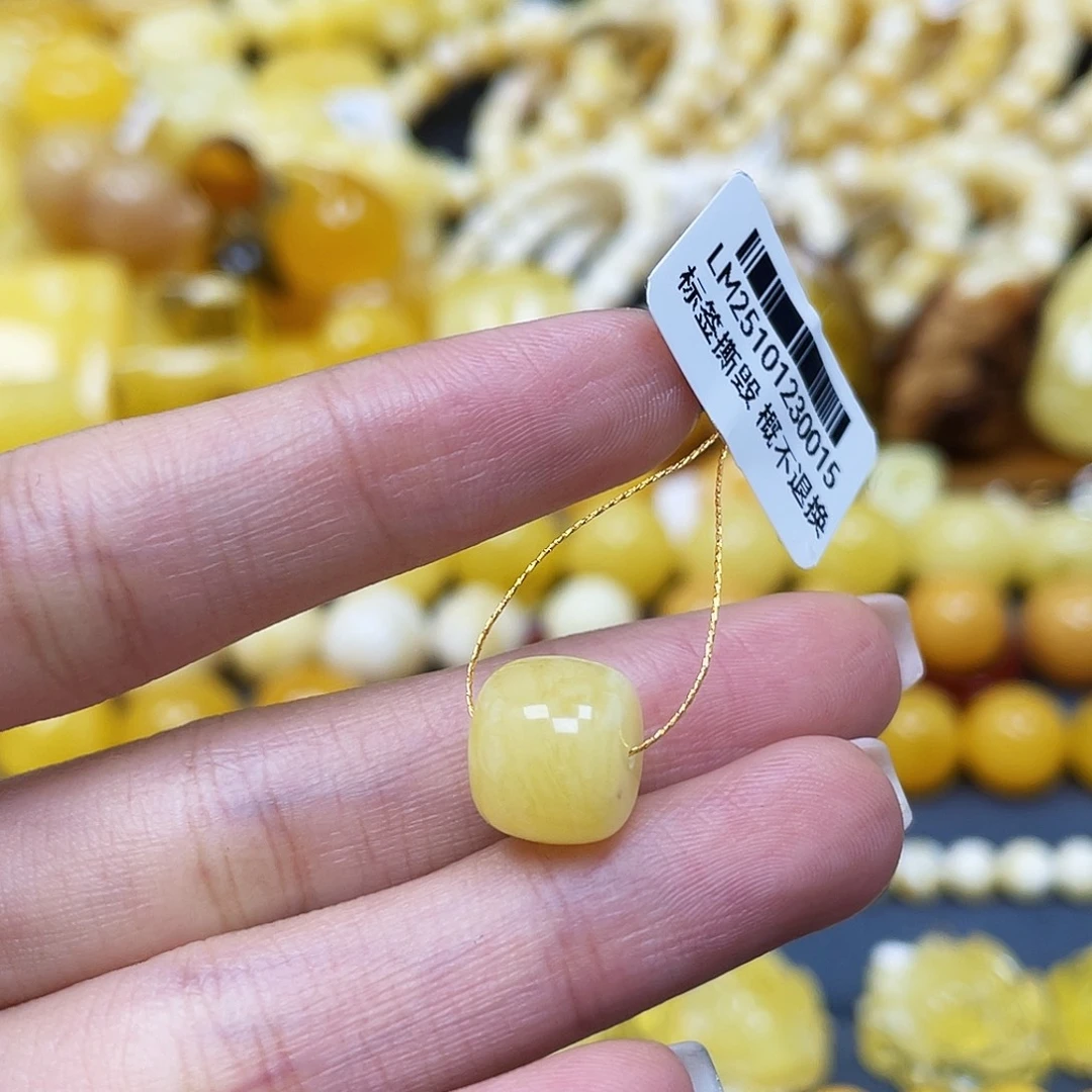 琥珀未镶嵌裸石11.4*8mm 老型珠蜜蜡 瑕 福利款