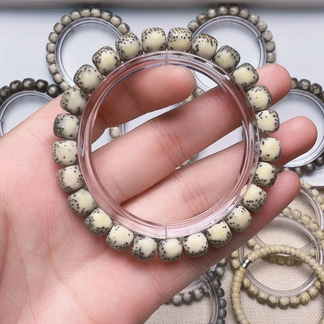 星月菩提手串石玉料绿背河豚单圈