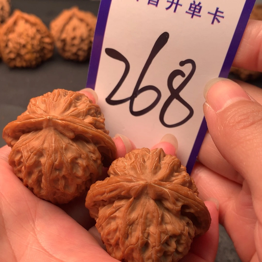 吊坠文玩核桃金麒麟