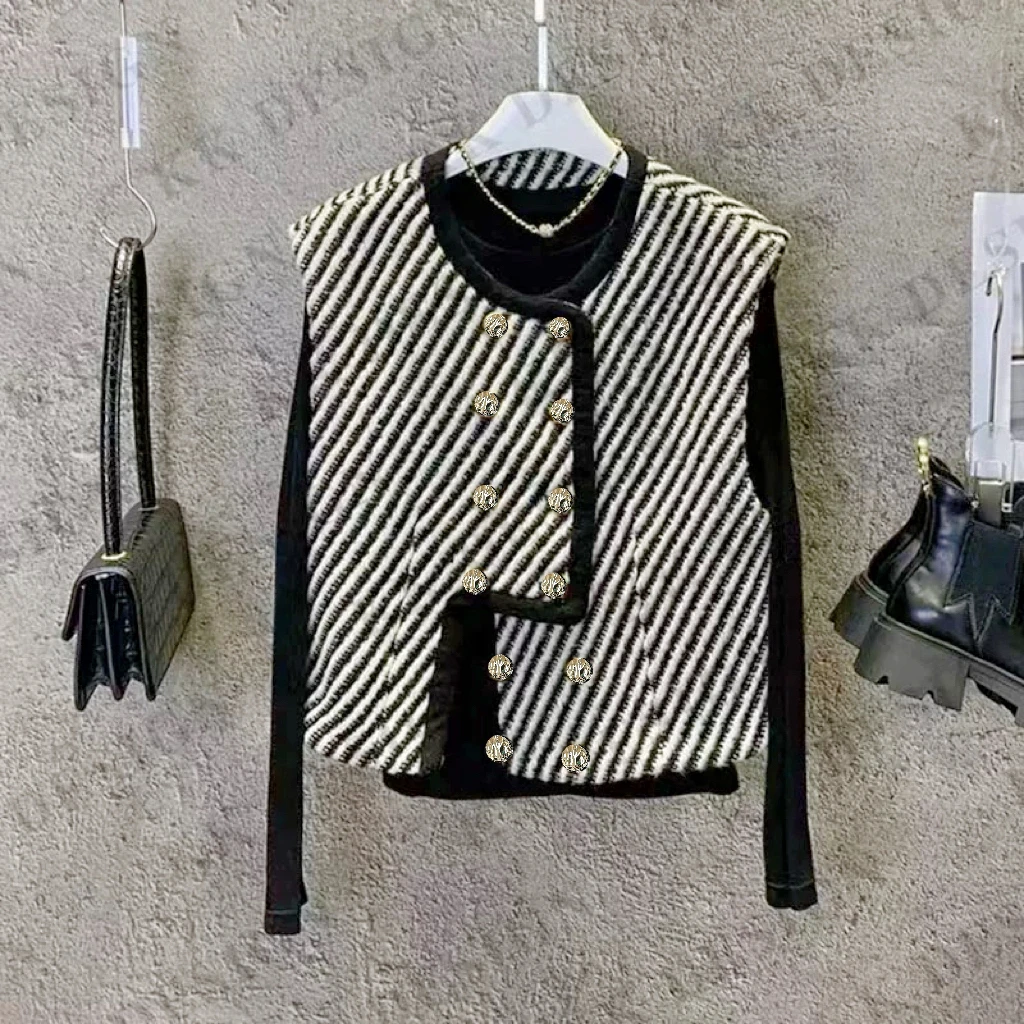 576生活需要仪式感 着装也要讲究点格调 气质小香不规则编织马甲