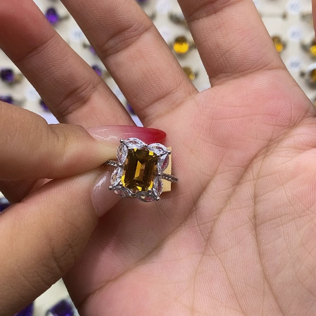 未镶嵌珠宝半成品黄晶