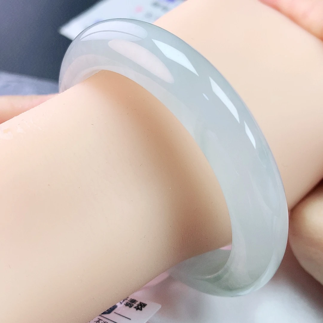 未镶嵌手镯翡翠56圈