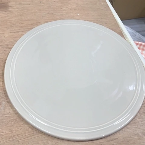 微瑕，不能明火，口径29.5豆蔻