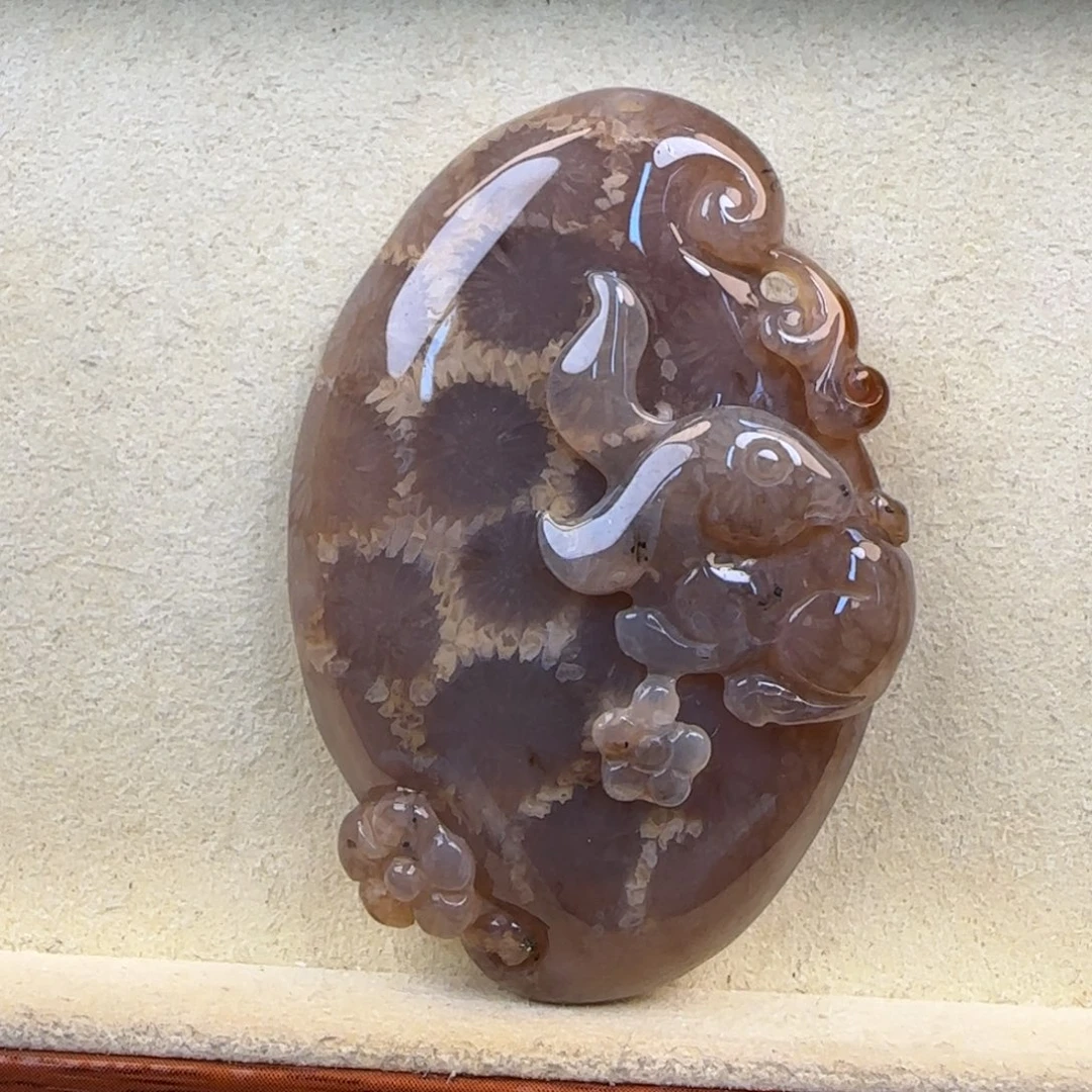 硅化珊瑚（珊瑚玉）未镶嵌颈饰300